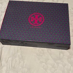 Tory Burch empty shirt box
